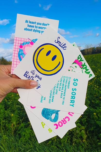 Postkarte - Be Nice he is always watching