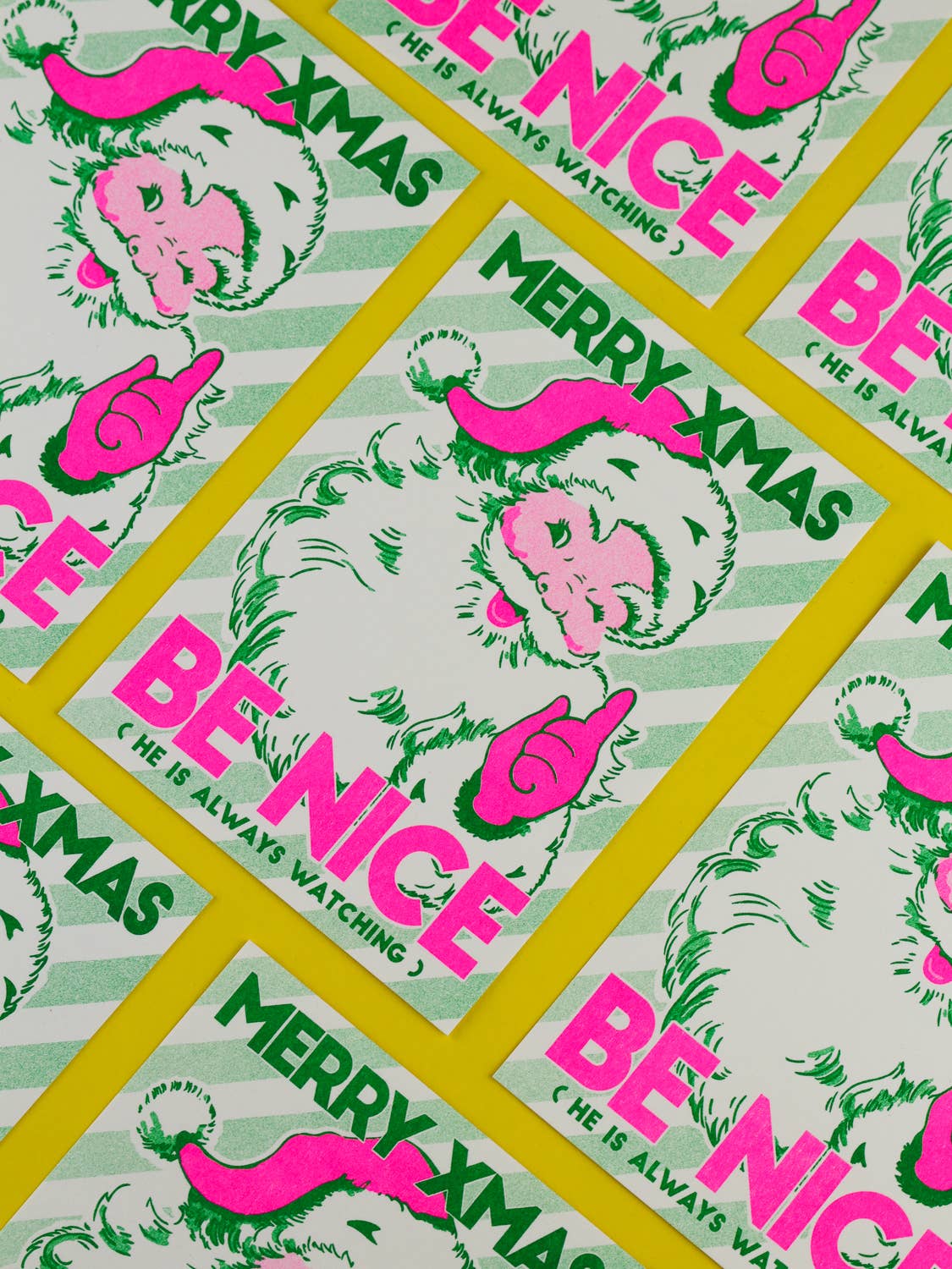 Postkarte - Be Nice he is always watching
